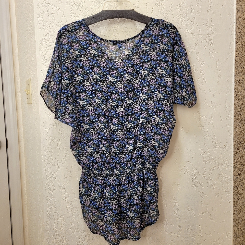 Express Floral V-neck Top